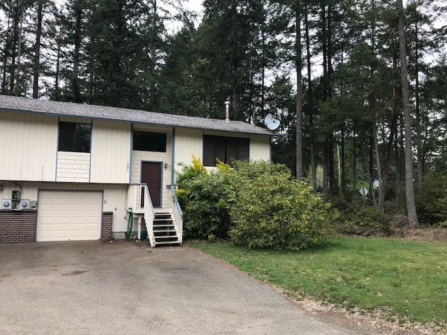 Bremerton House: 1585 Palmer Lane