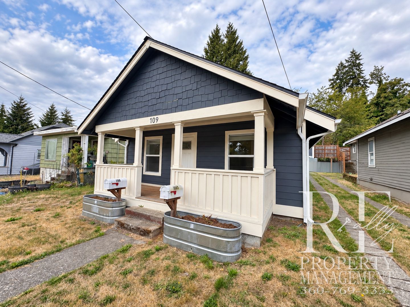 Bremerton House: 109 Wycoff Ave S