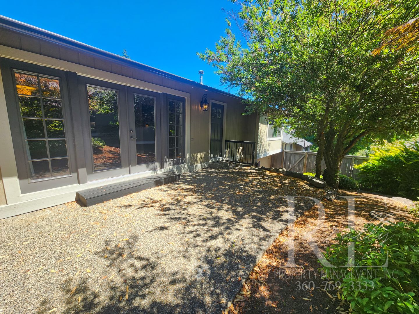 Bremerton Multiplex: 1345-B Whitney Ave