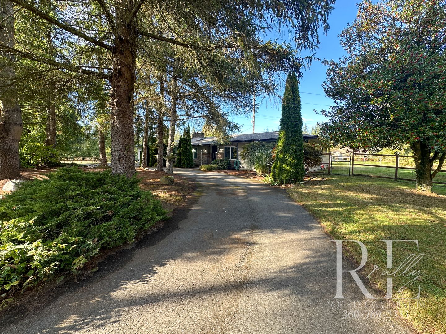 Poulsbo House: 3078 Lincoln Rd NE