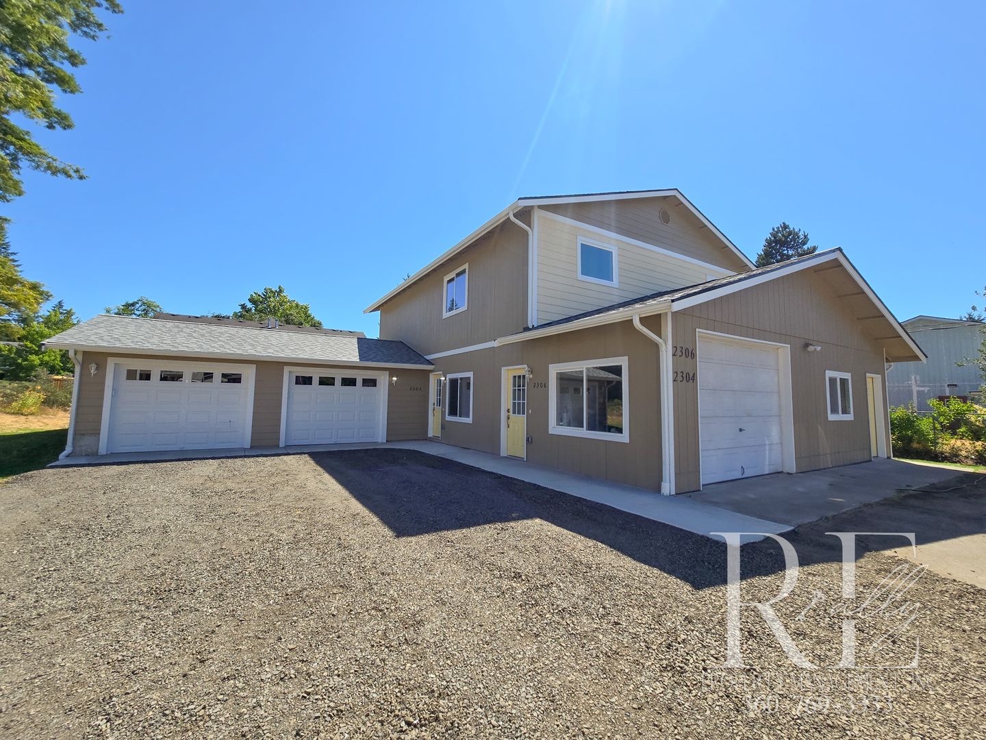 Port Orchard Townhome: 2304 SE Lund Ave