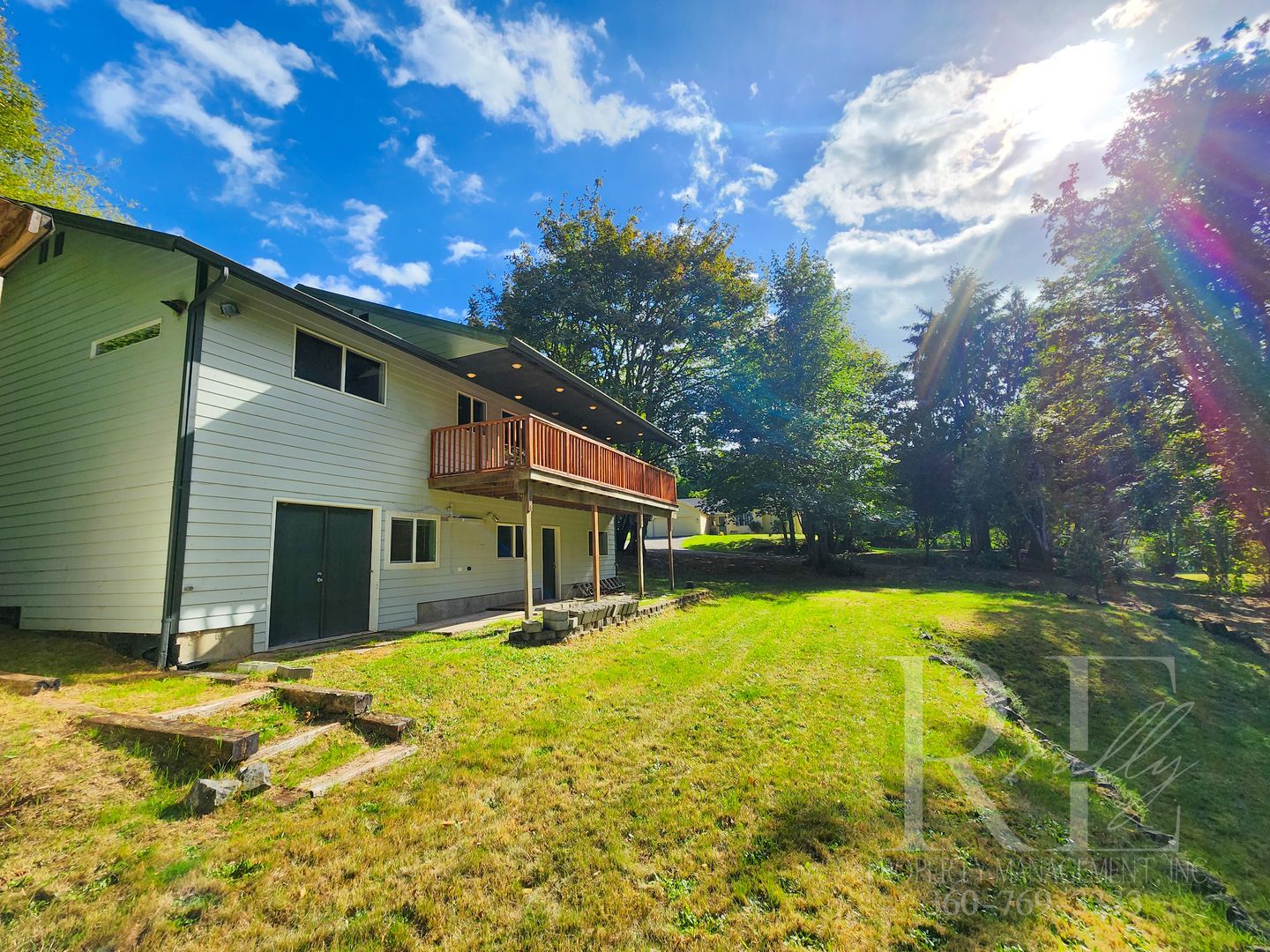 Bremerton House: 1928 Sipes Ln NE