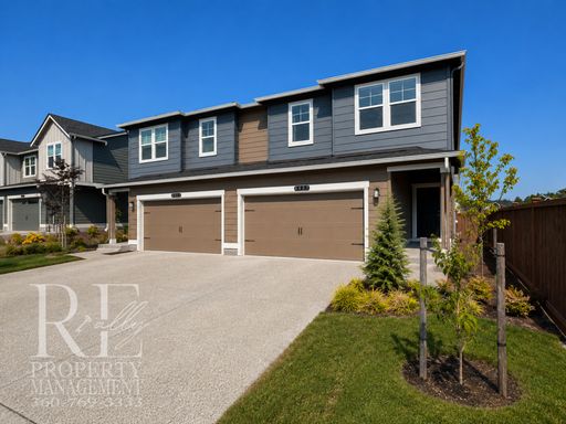 Bremerton Townhome with Mountain Views, 2-Car Garage & Light-Filled Living – photo 1