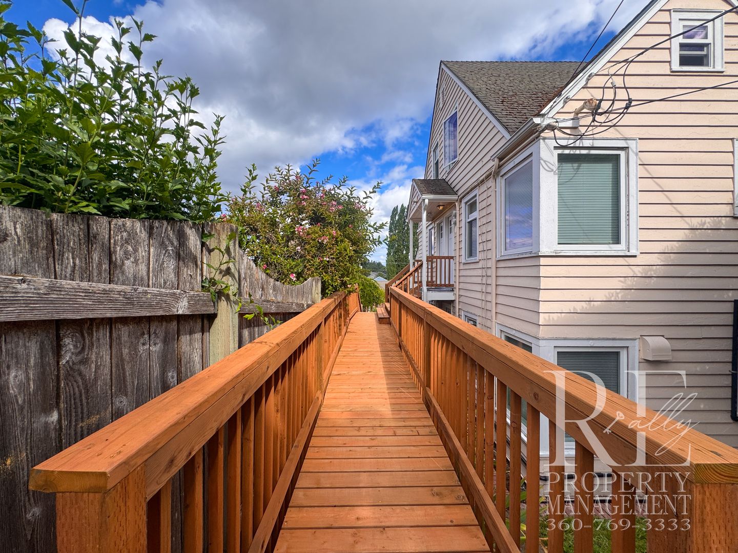 Bremerton Multiplex: 1540 N Callow Ave - Unit C