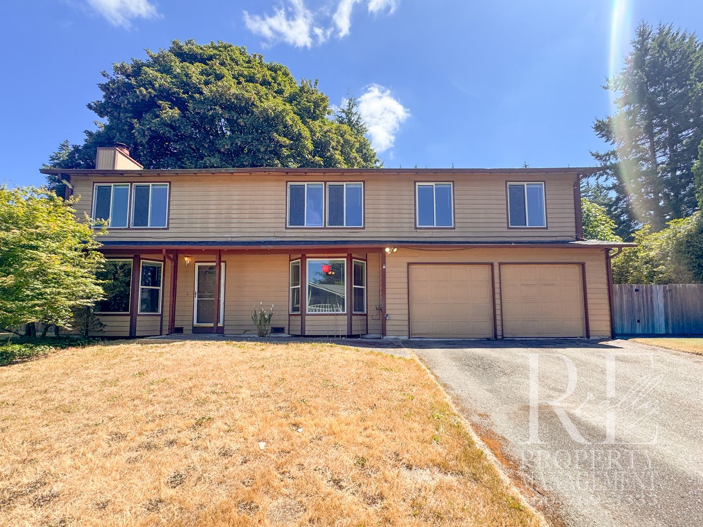 Bremerton House: 7880 Oxbow Ave NE
