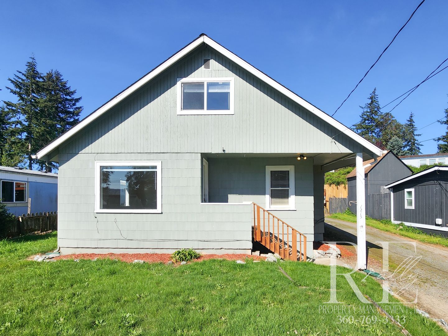 Bremerton House: 1215 Evans Ave W