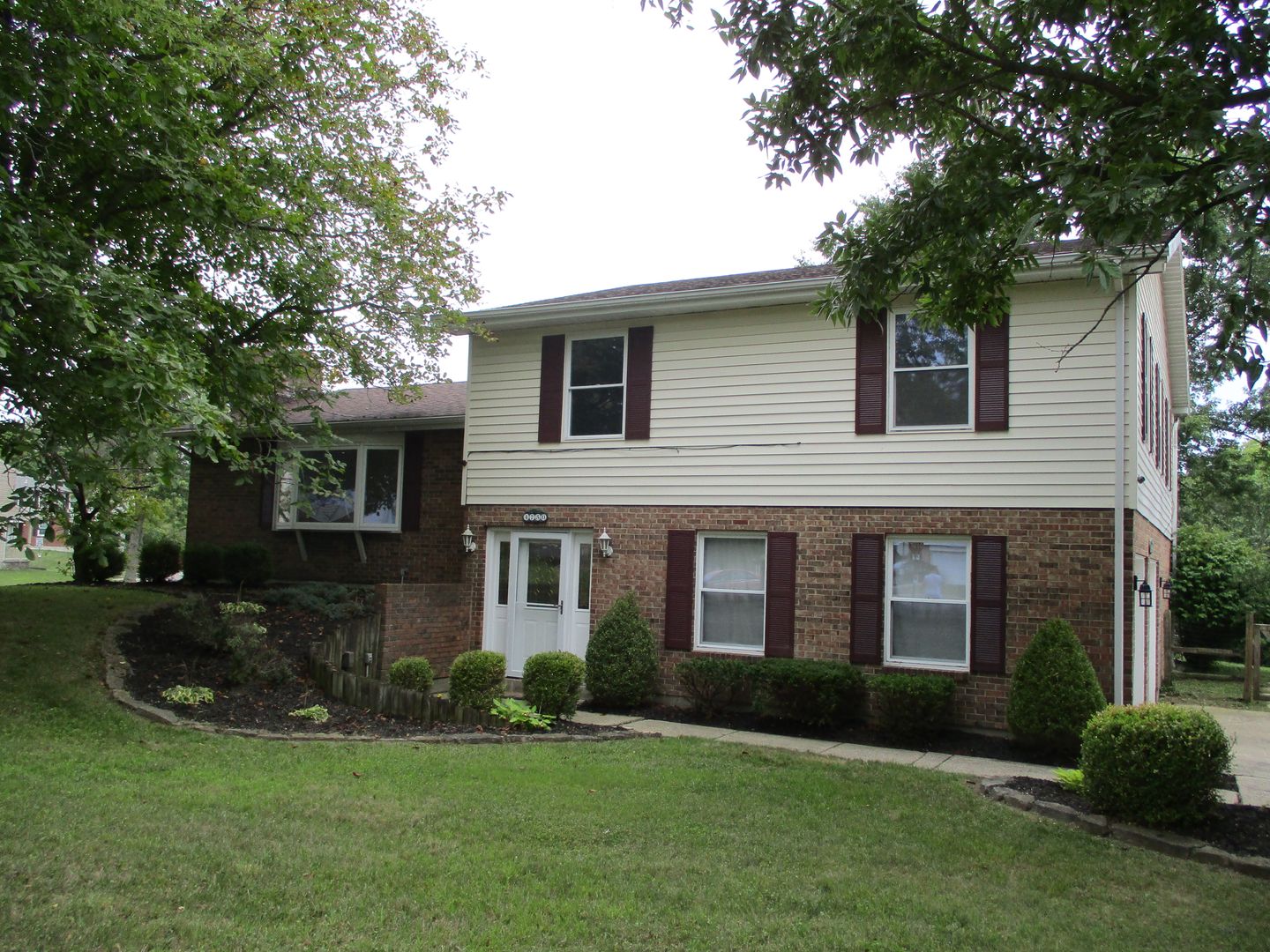 Dayton House: 4750 Whitewood Court