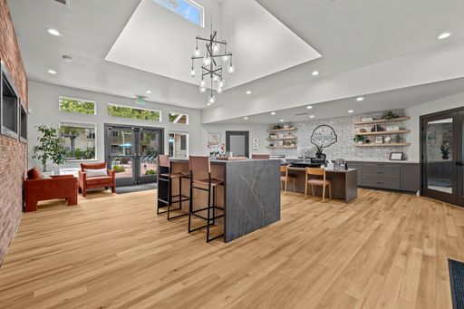 Newly Renovated Apartment Homes with Full Sized Washer and Dryer *Move-in Special $1000 off first month rent* – photo 1