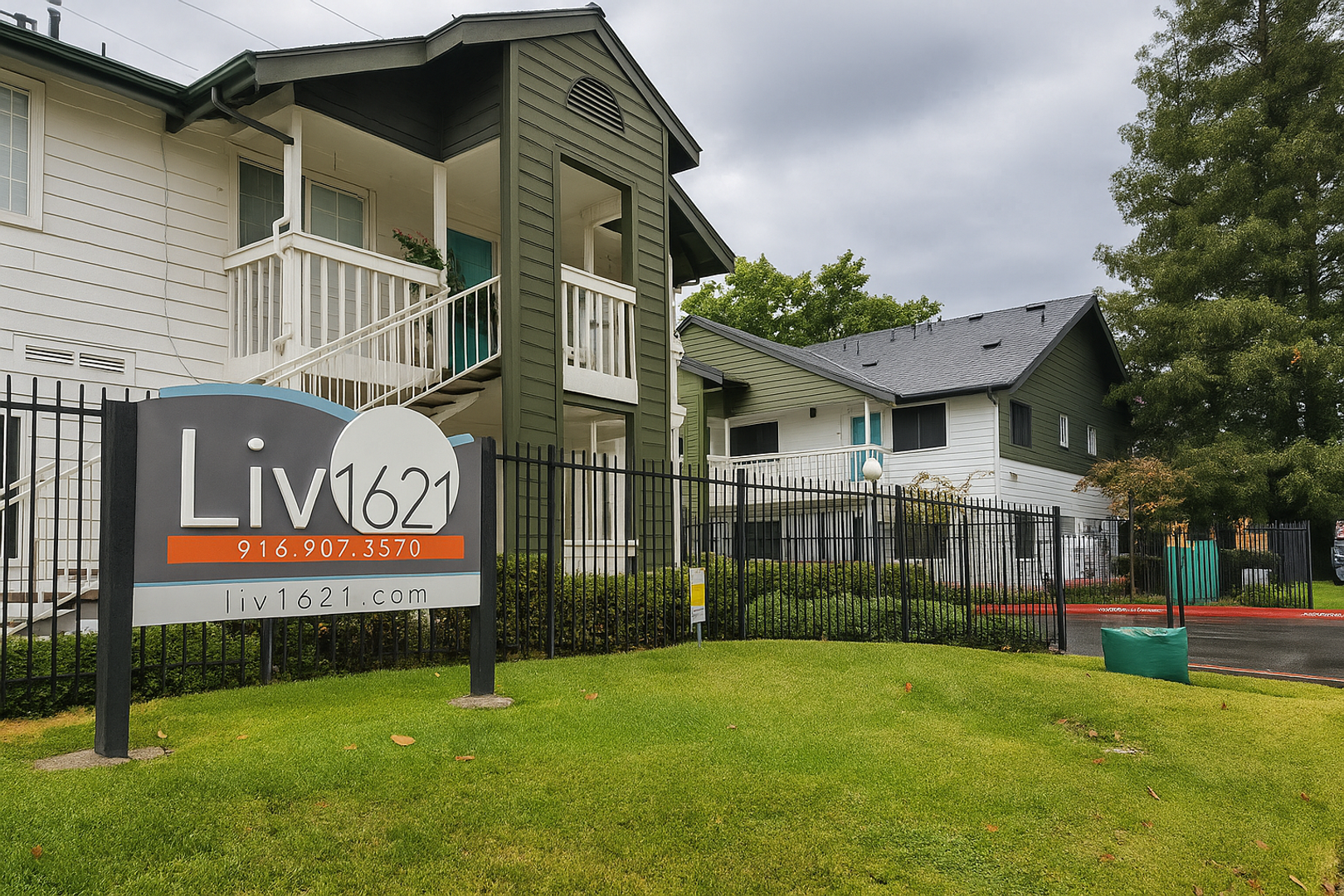 Sacramento Apartment: 1621 Hood Rd