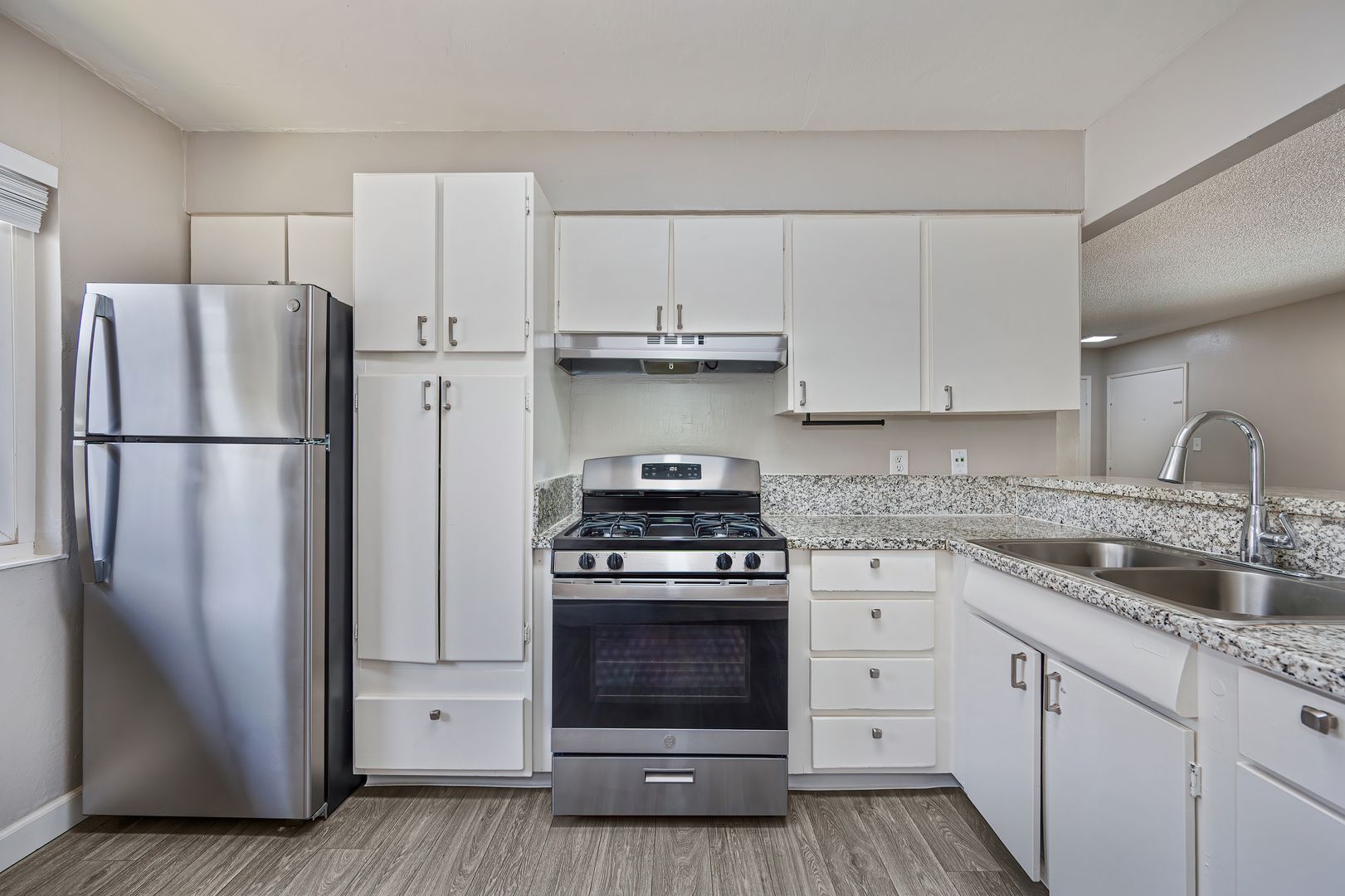 Sacramento Apartment: 3836 Auburn Blvd