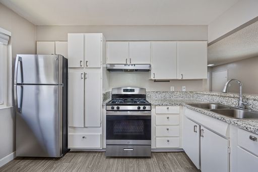 Sunset Gardens Apartment - One month free for immediate move ins! Extended to 6/30! Rent only $1195! – photo 1