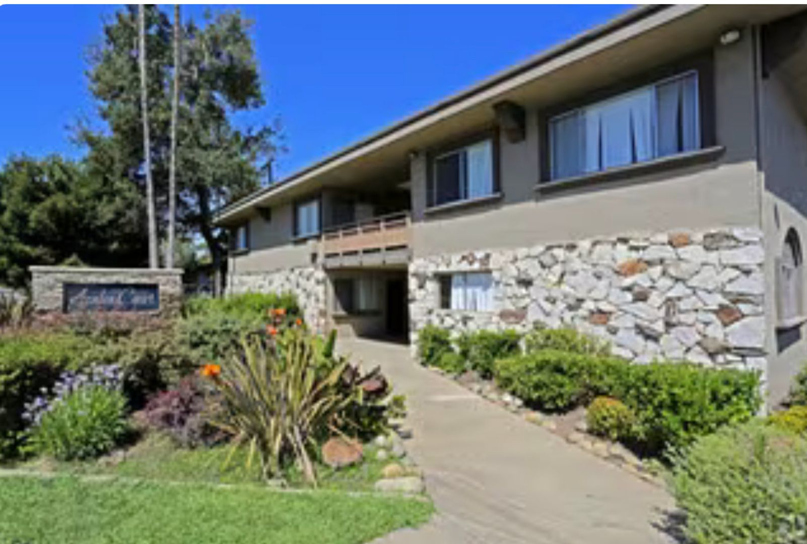 Sacramento Apartment: 3821 Marconi Ave