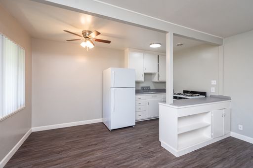 Welcome to Castle Garden Apartments – Affordable Living in the Heart of Sacramento! – photo 1