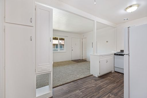 Alpine Apartments - Cozy one bedroom apartment only $1095! Enjoy one month free on us! – photo 1