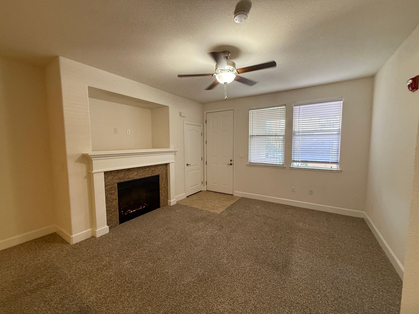 Roseville Apartment: 1501 Secret Ravine Pkwy