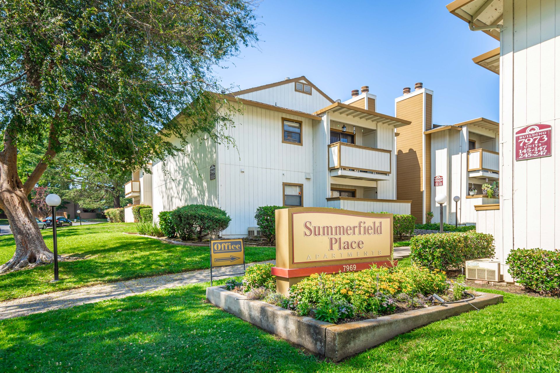 Citrus Heights Apartment: 7969 Pebble Beach Dr