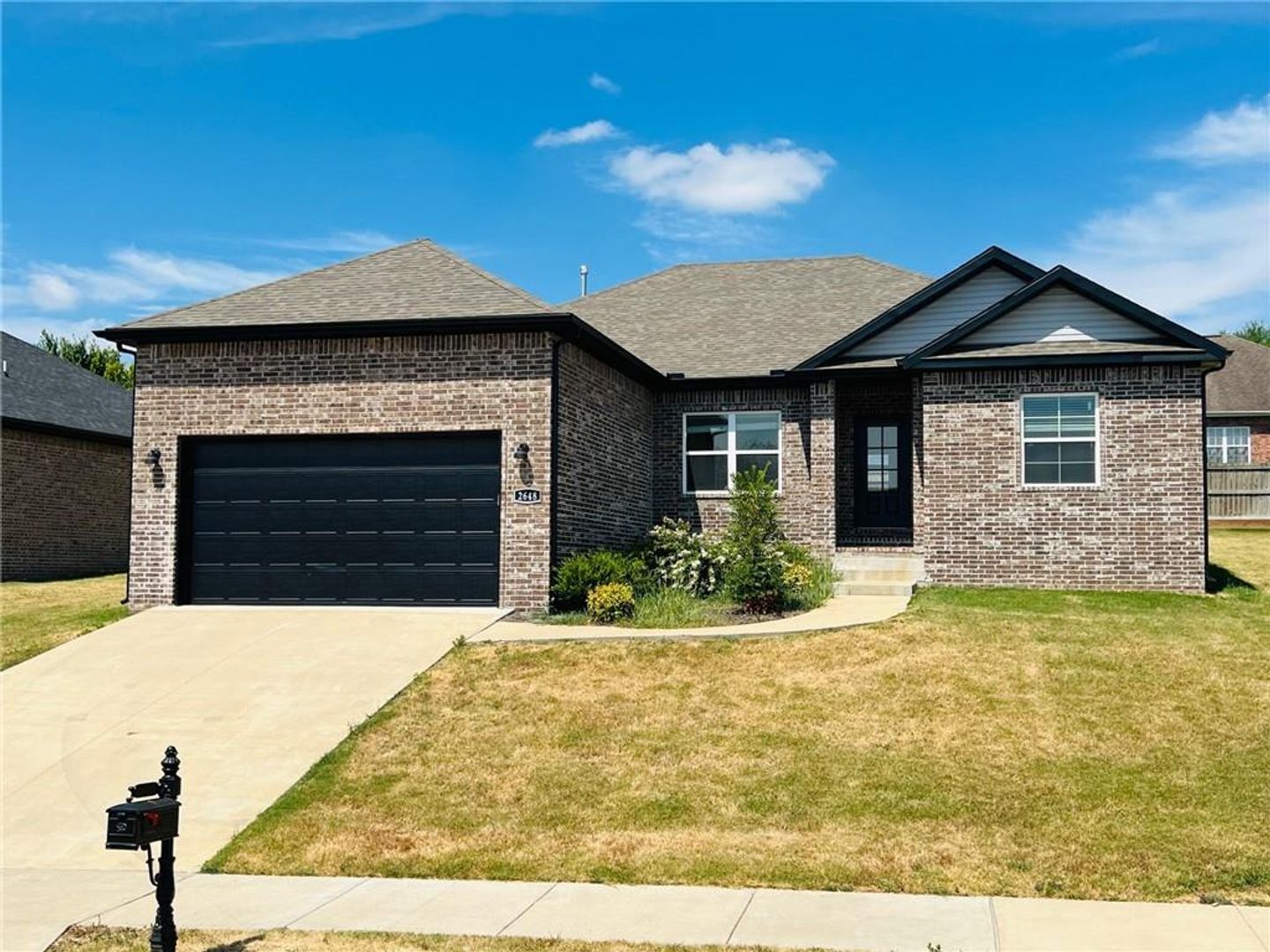 Siloam Springs House: 2648 Olive Ct