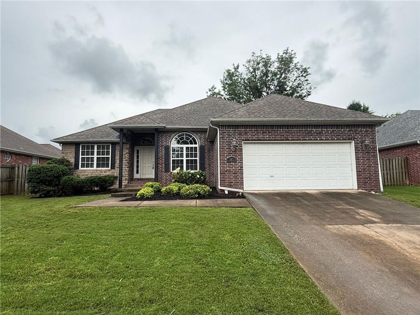 Fayetteville House: 5075 Waverly