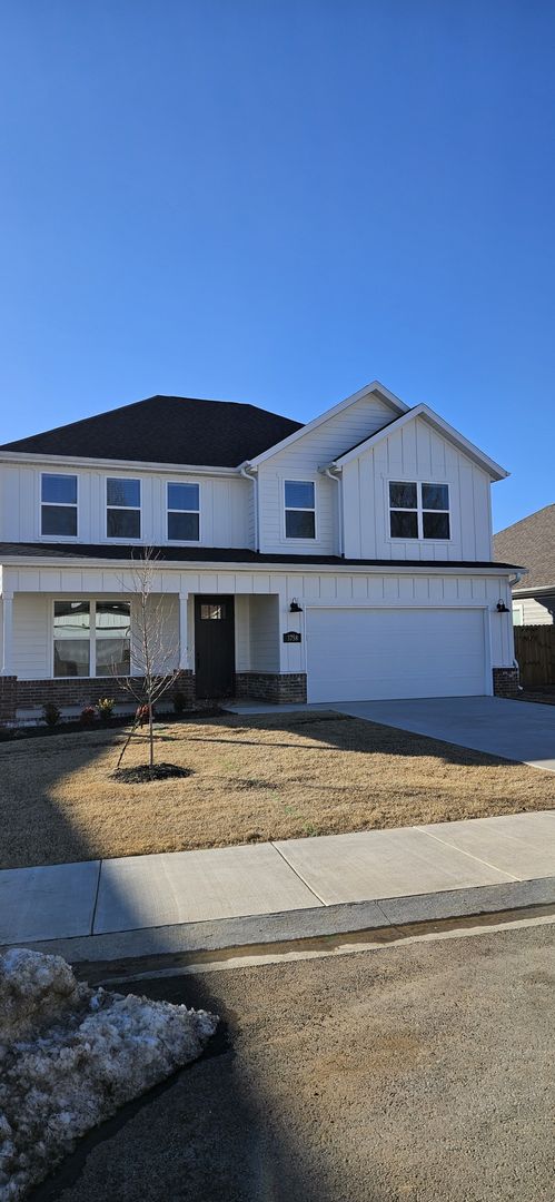 Springdale House: 3758 Tranquility St