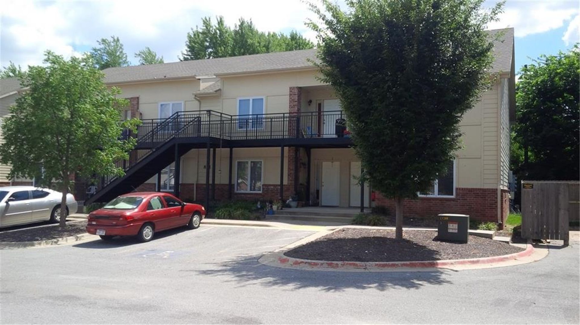 Fayetteville Apartment: Piedmont Pl