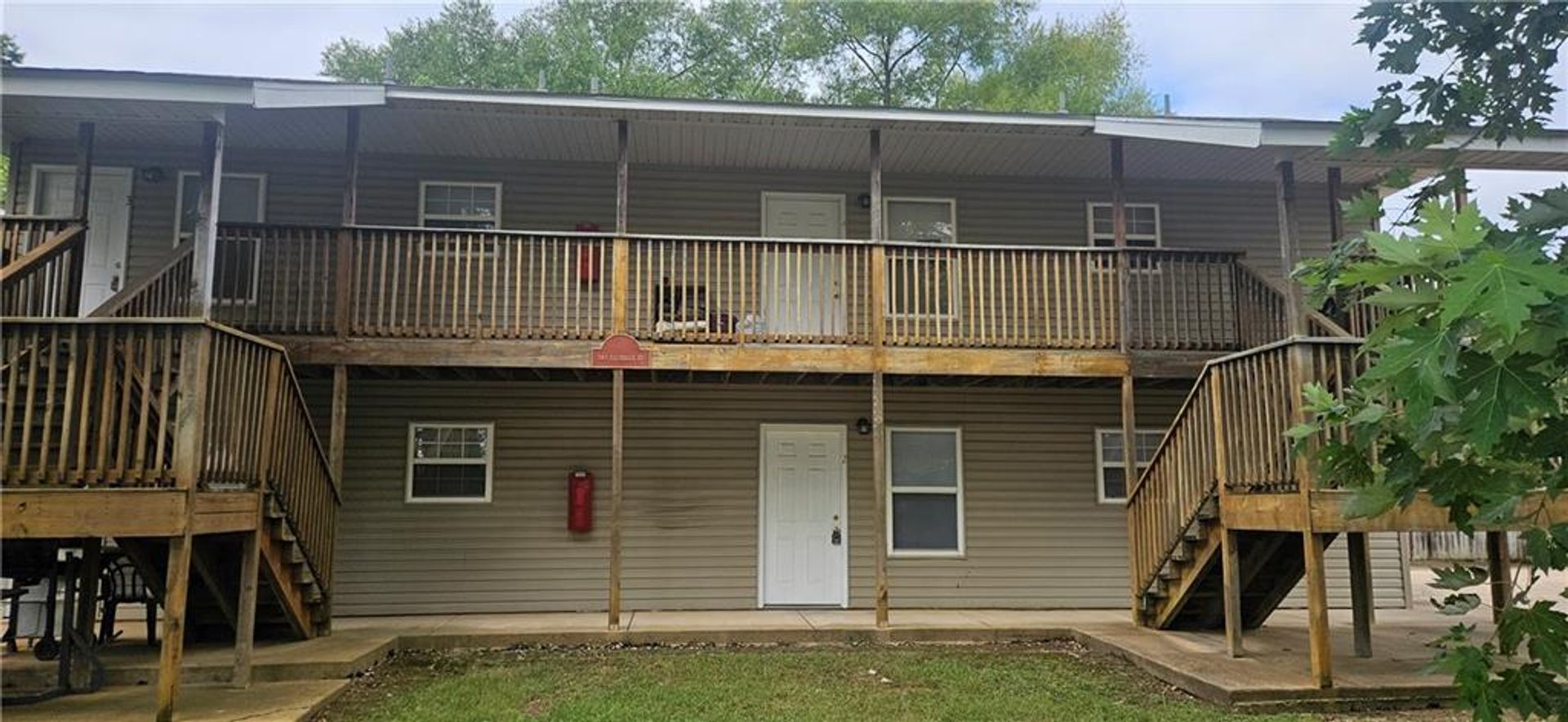 Fayetteville Apartment: 1983 Razorback Rd