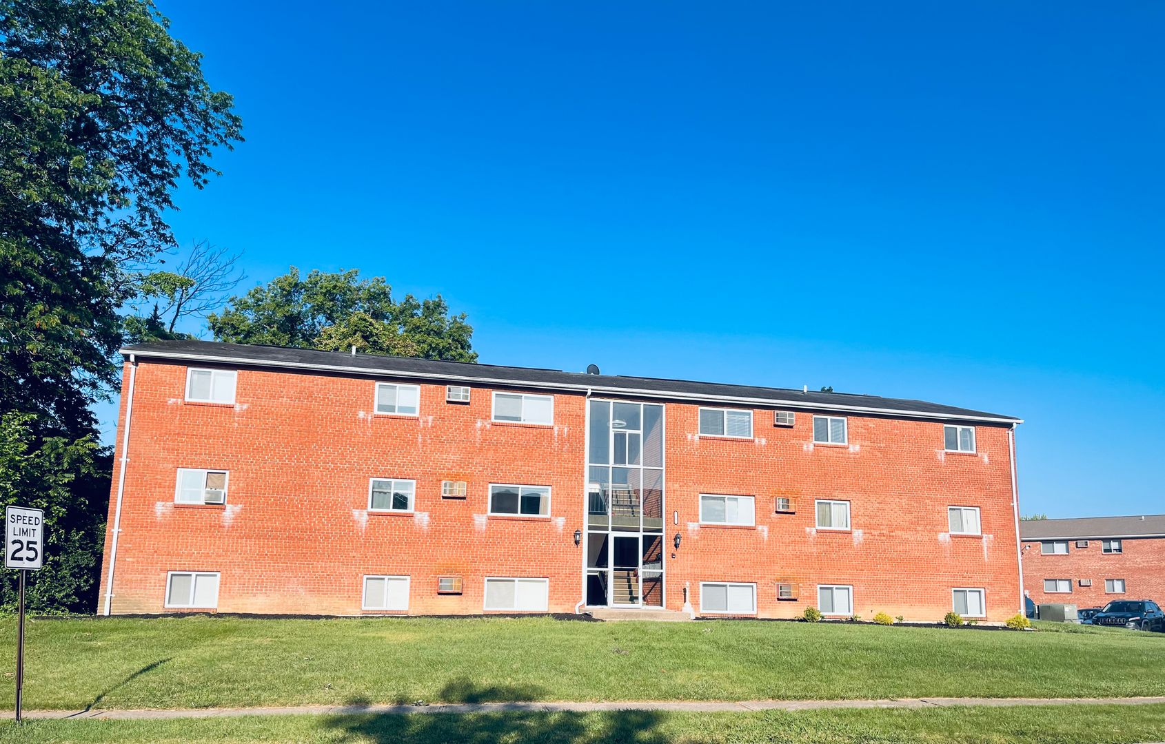 Milford Apartment: 1001-1101 Edgecombe Drive