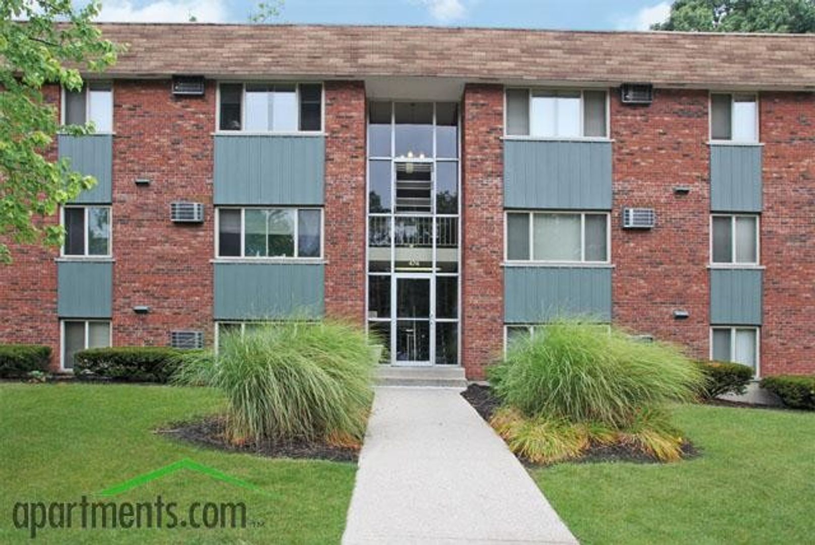 Cincinnati Apartment: 466-474 Pedretti Ave