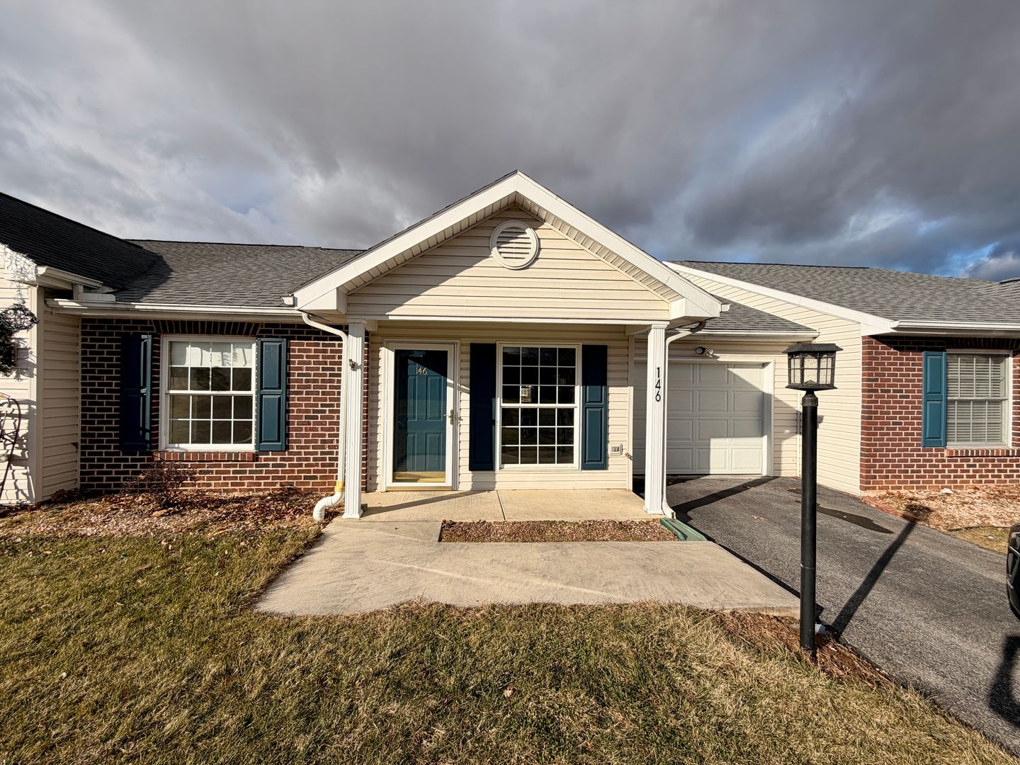 Chambersburg House: 146 Bayberry Dr