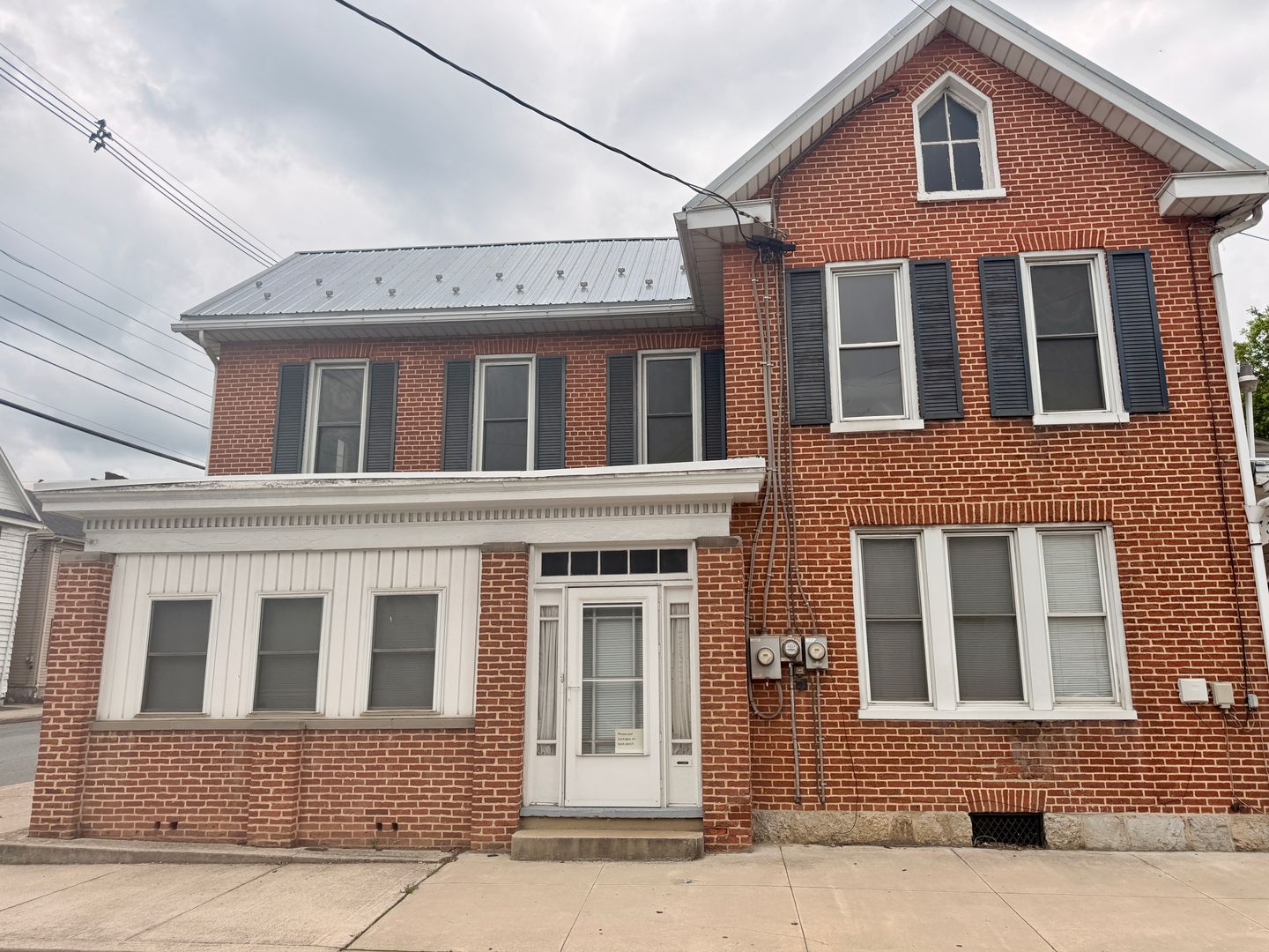 Chambersburg Apartment: 301 Lincoln Way West