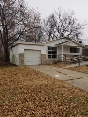 580 Elmhurst