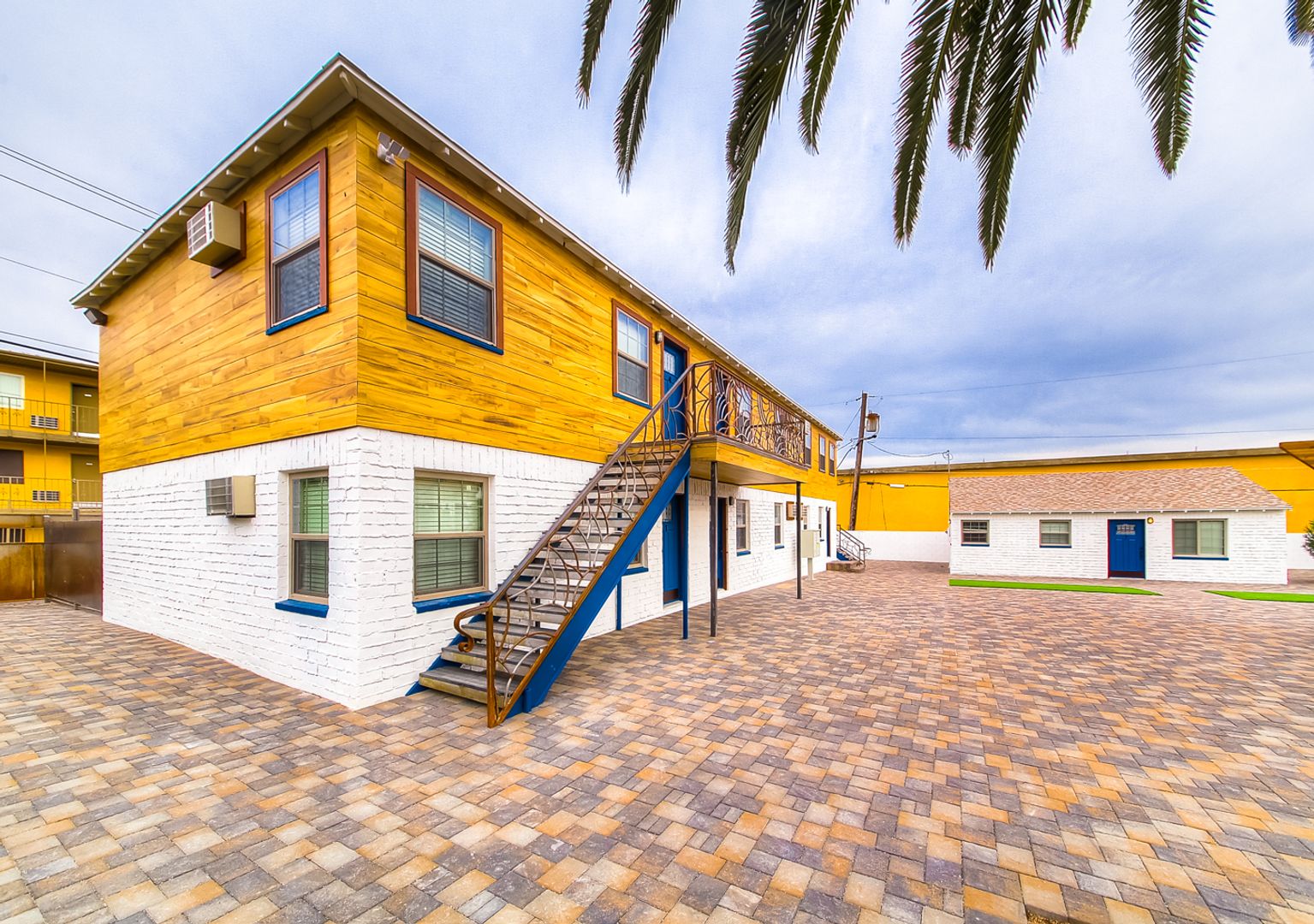 Las Vegas Apartment: 119 S. 15th Street,