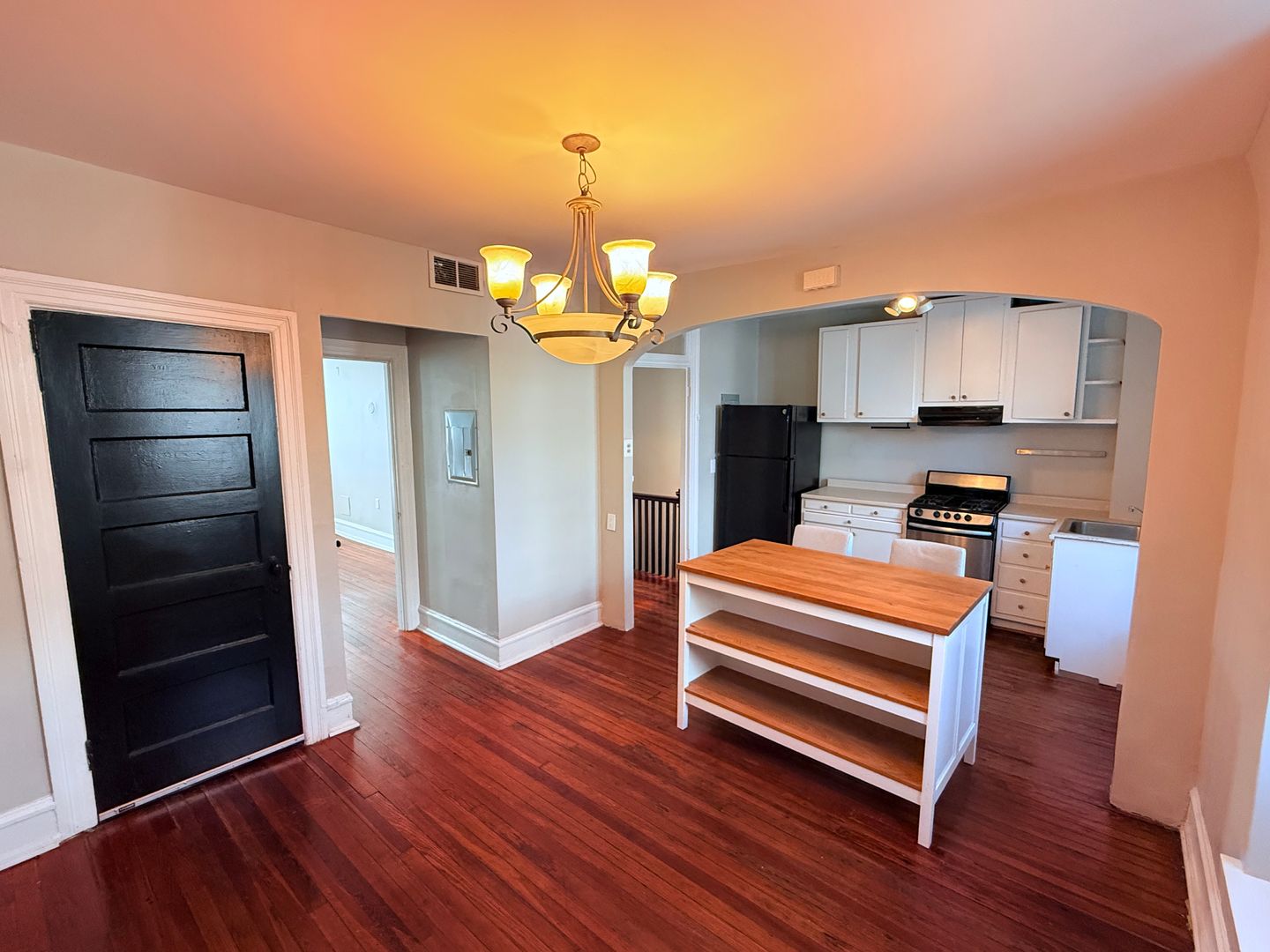 Washington Apartment: 756 Rock Creek Church Road NW