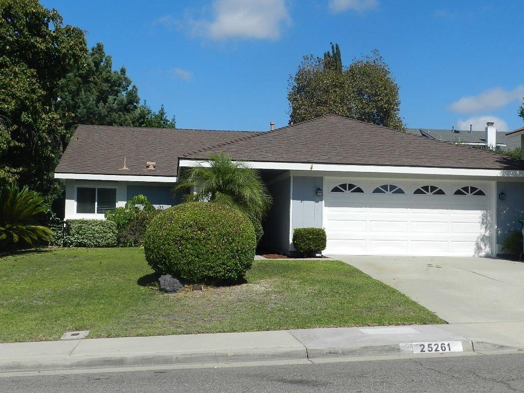 Mission Viejo House: 25261 Arcadian