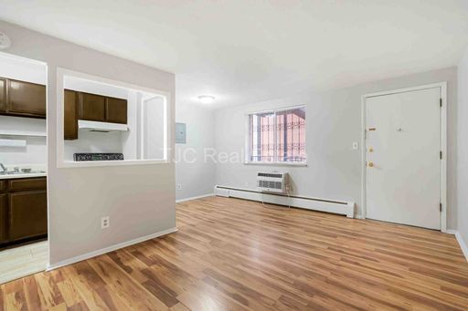 27 S Sherman St, 202, Denver, CO 80209