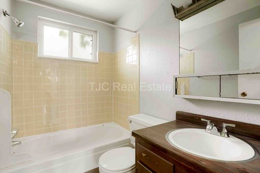 1138 Corona St, 303, Denver, CO 80218
