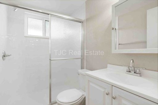 1138 Corona St, 103, Denver, CO 80218