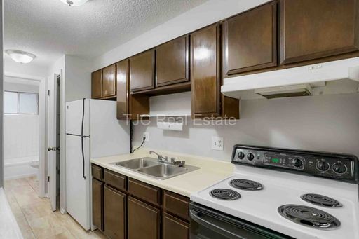 27 S Sherman St, 202, Denver, CO 80209