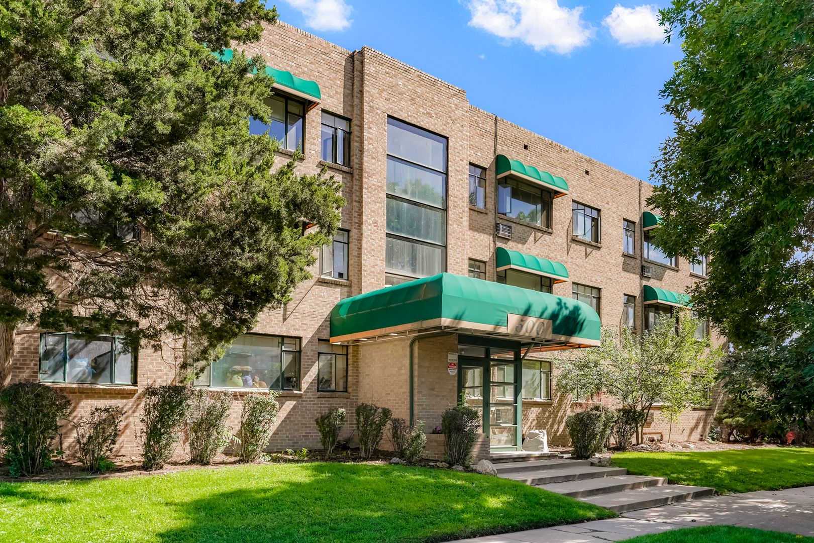 Denver Apartment: 500 Logan Street