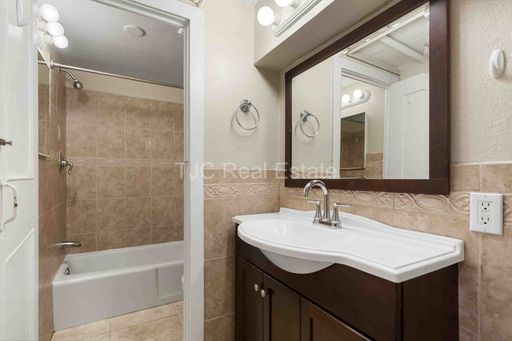 1223 Lafayette St, unit 7, Denver, CO 80218