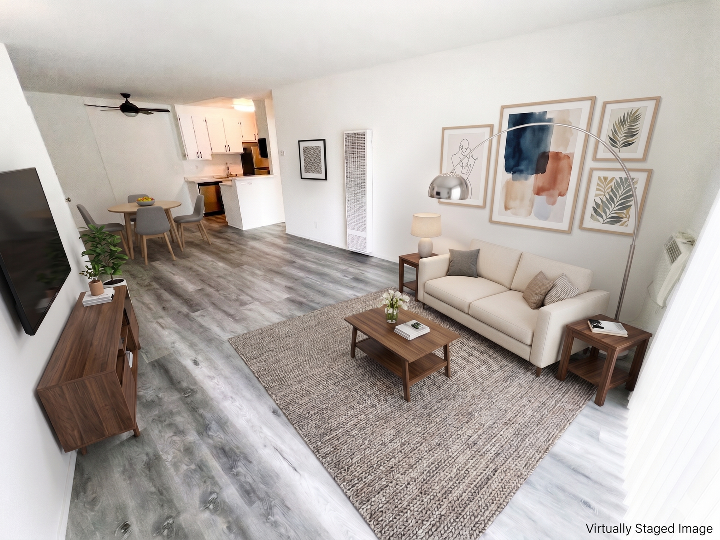 North Hollywood Apartment: 11018 Moorpark Street