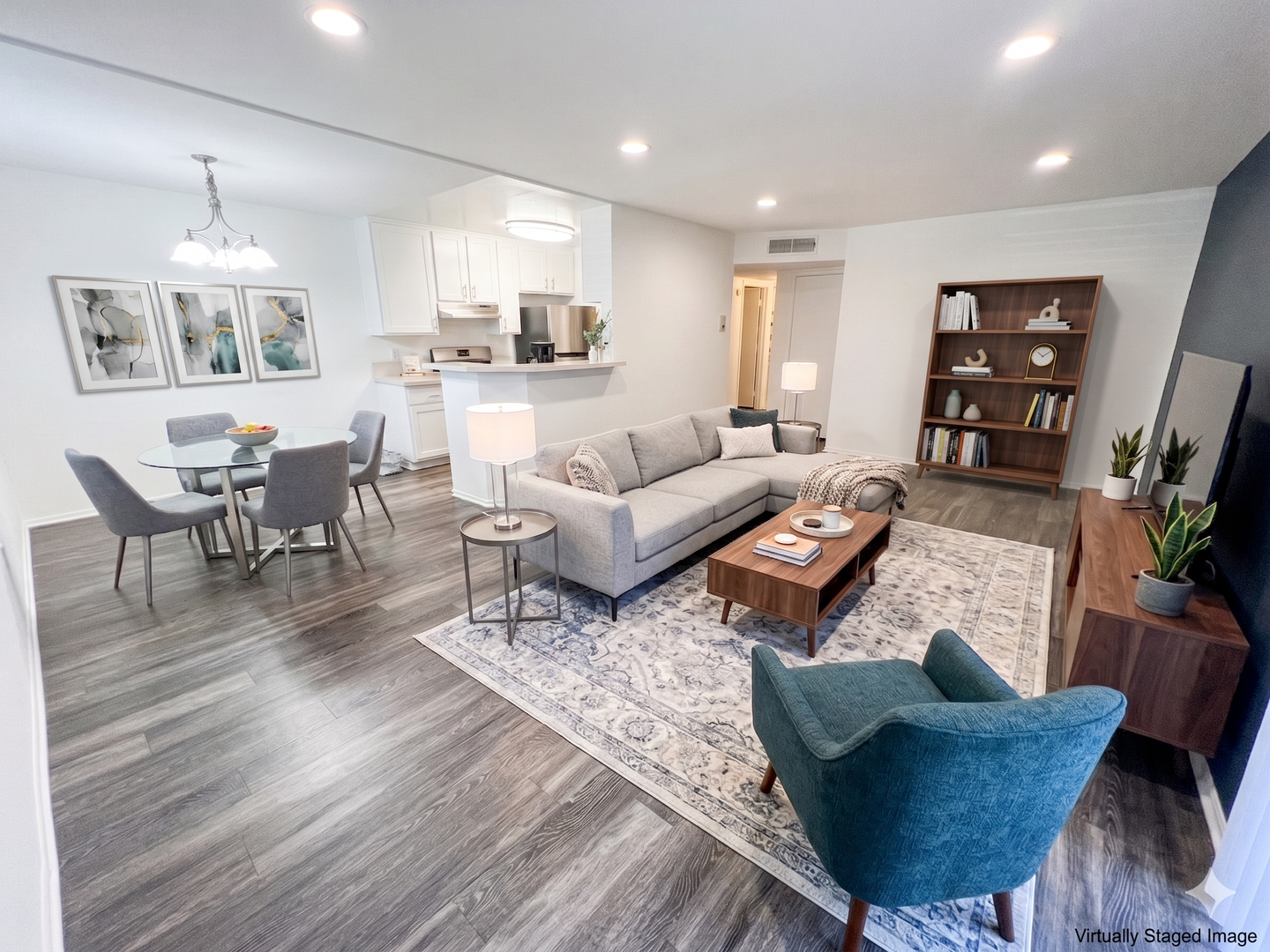 Los Angeles Apartment: 2347 Kerwood Avenue
