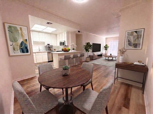 Modern 1 Bedroom 1 Bathroom – photo 1