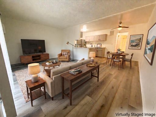 Modern 1 Bedroom 1 Bathroom – photo 1