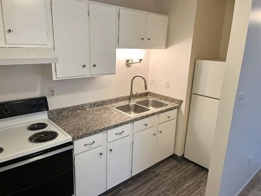 Willow Ridge #03 | 1 MONTH FREE - Renovated 1-Bed in Colorado Springs! – photo 1