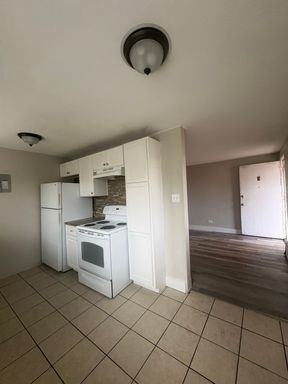 1475 Macon St #3 | 1 MONTH FREE - Renovated 1 Bed in Aurora! – photo 1