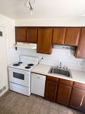1133 Clarkson St #4 | 2 WEEKS FREE - Charming Capitol Hill 1BR in Historic Home! – photo 1