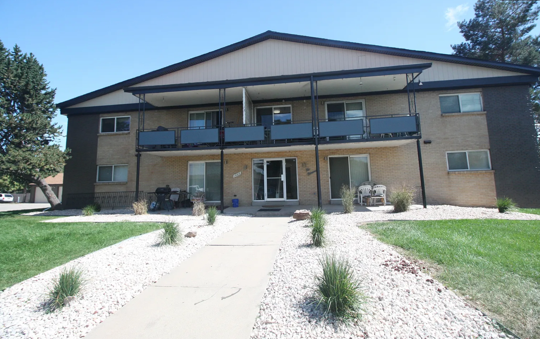 Lakewood Apartment: 1800 Fenton Street