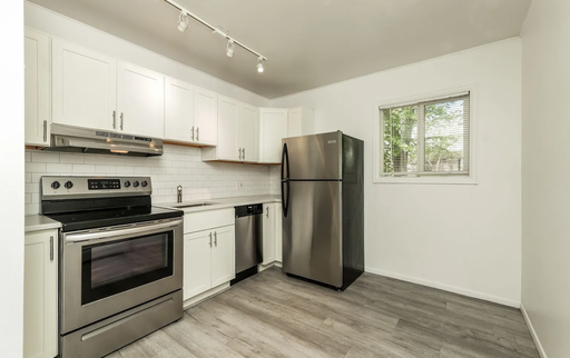 803 Yuma St #6 | 1 MONTH FREE - Renovated 1 Bed with Private Backyard in Colorado Springs! – photo 1