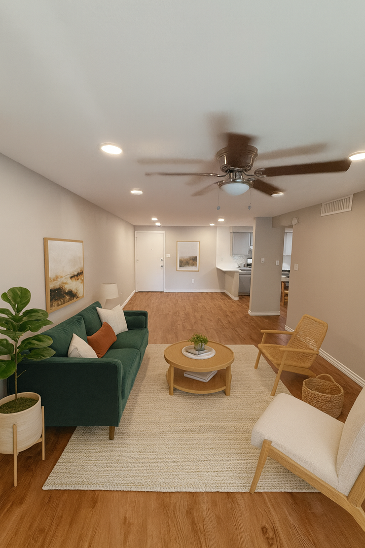 Lakewood Apartment: 1990 Fenton Street