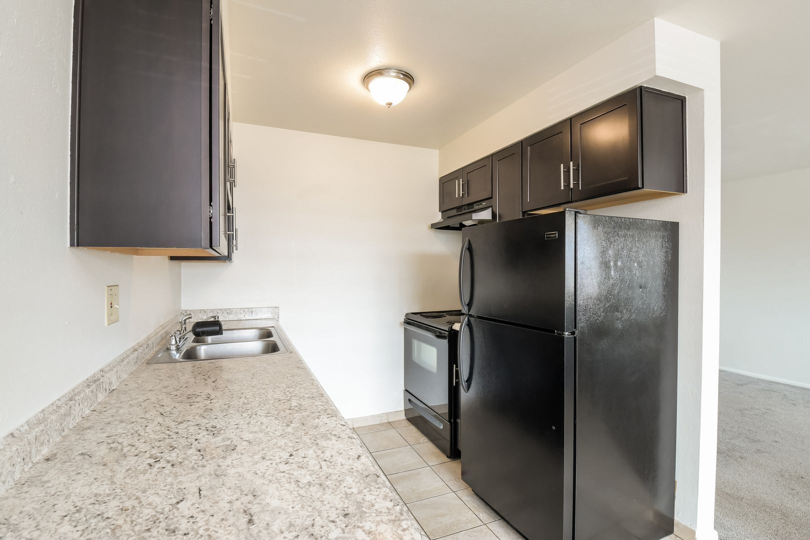 Lakewood Apartment: 10665 W 7th Ave